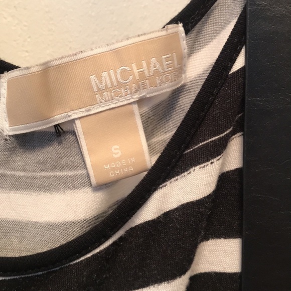 *SOLD* Ladies Michael Kors maxi dress, like new - Picture 4 of 4